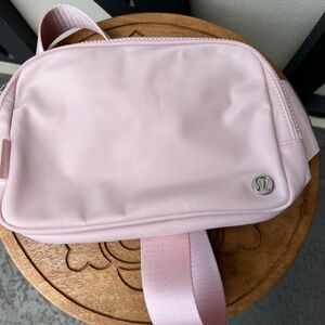 Lulu belt bag